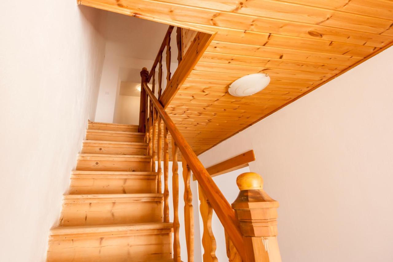 House Krizanic In Marcana, Istria, With 2 Apartments, Total 9 Guests Exterior foto