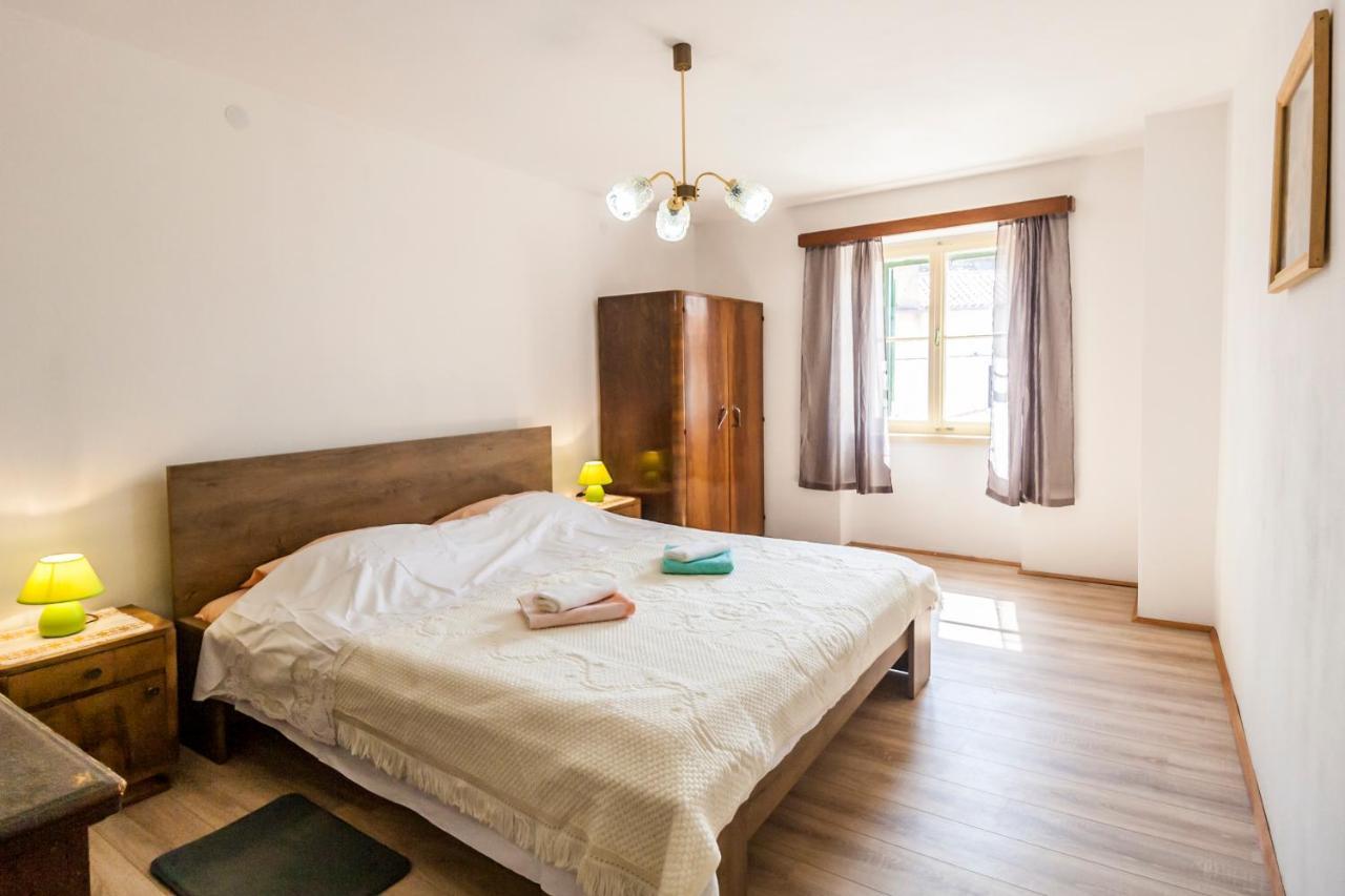 House Krizanic In Marcana, Istria, With 2 Apartments, Total 9 Guests Exterior foto
