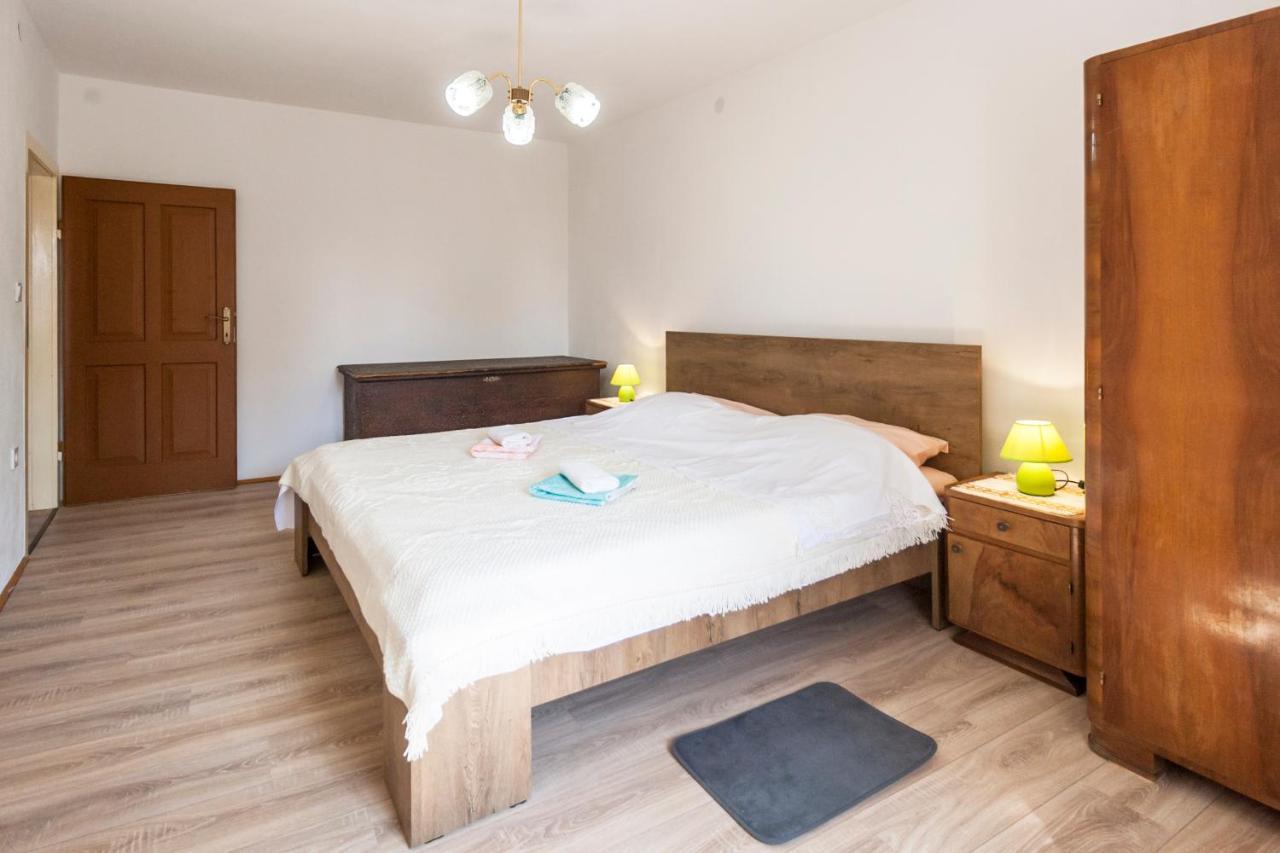 House Krizanic In Marcana, Istria, With 2 Apartments, Total 9 Guests Exterior foto